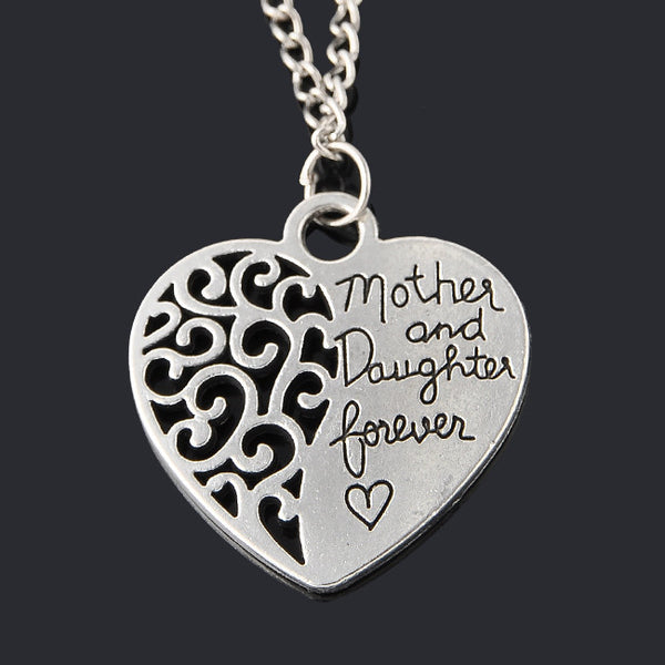 Fashion "Mom and Daughter Love" Piercing Heart Pendant Necklace Mother's Day Gifts
