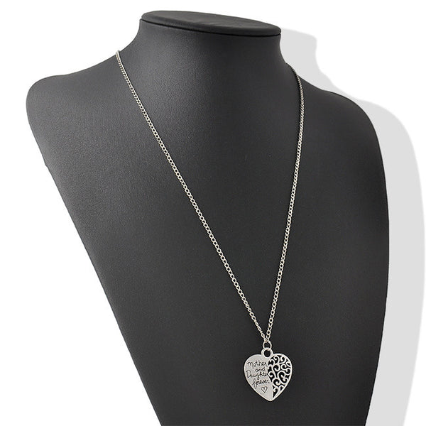 Fashion "Mom and Daughter Love" Piercing Heart Pendant Necklace Mother's Day Gifts