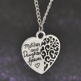 Fashion "Mom and Daughter Love" Piercing Heart Pendant Necklace Mother's Day Gifts